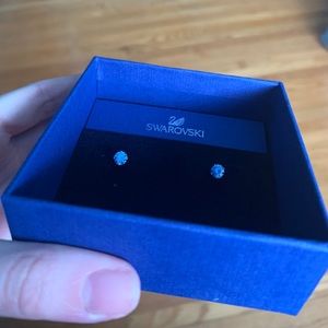 ✨Swarovski Sapphire and Silver Stud Earrings ✨